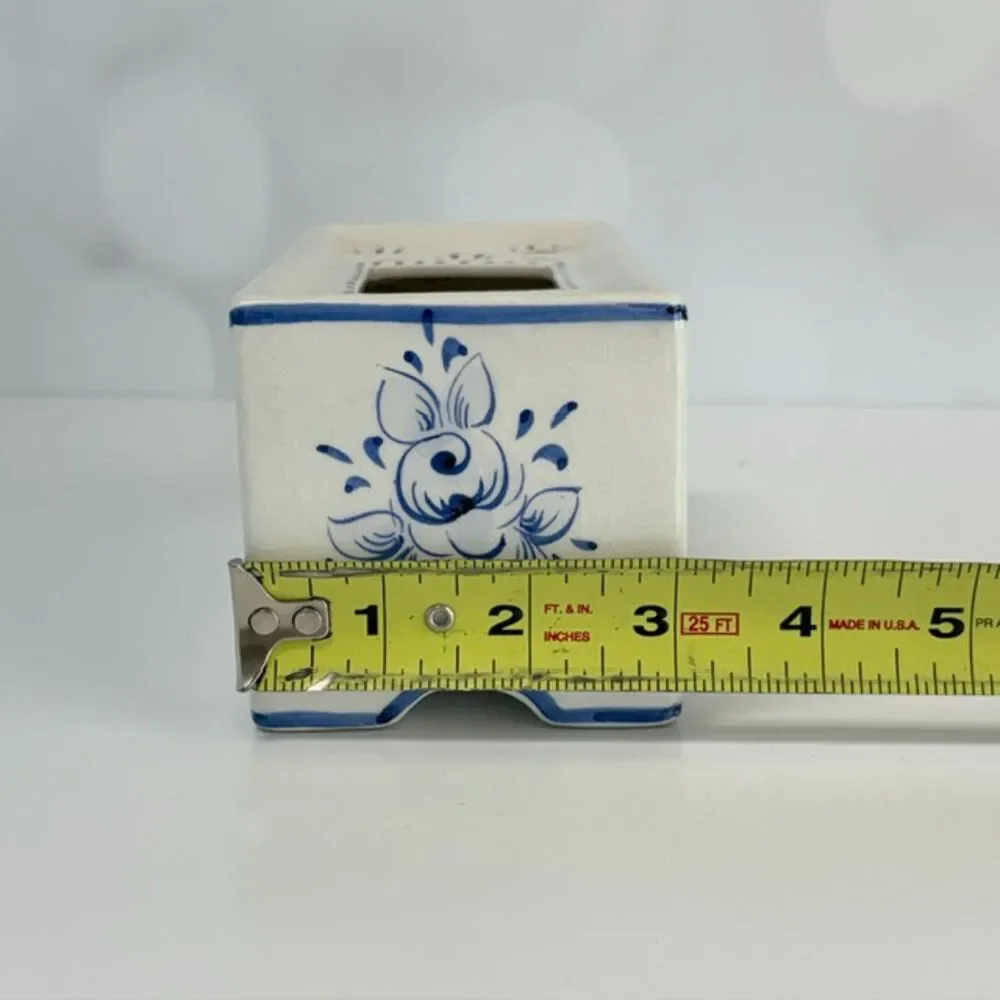 Vintage ELPA Alcobaca S.A. Leart Co Blue White Flower Brick Vase Portugal 558